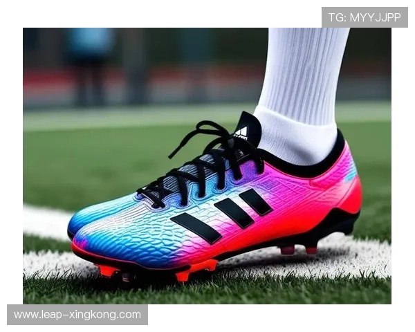 聚焦足球巨星同款限量球鞋探索绿茵场上的独特风尚魅力