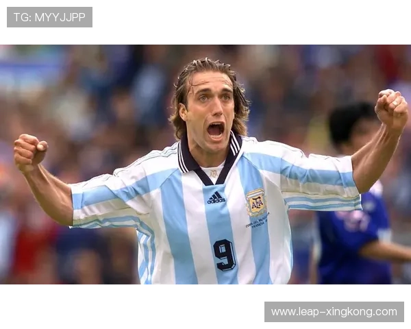 足球界十大情侣球星盘点:他们的爱情与足球成就并驾齐驱 足球界十大情侣球星盘点:他们的爱情与足球成就并驾齐驱